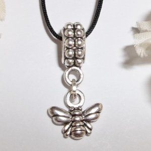 Silver Bee Necklace Adjustable Length NWT 5464